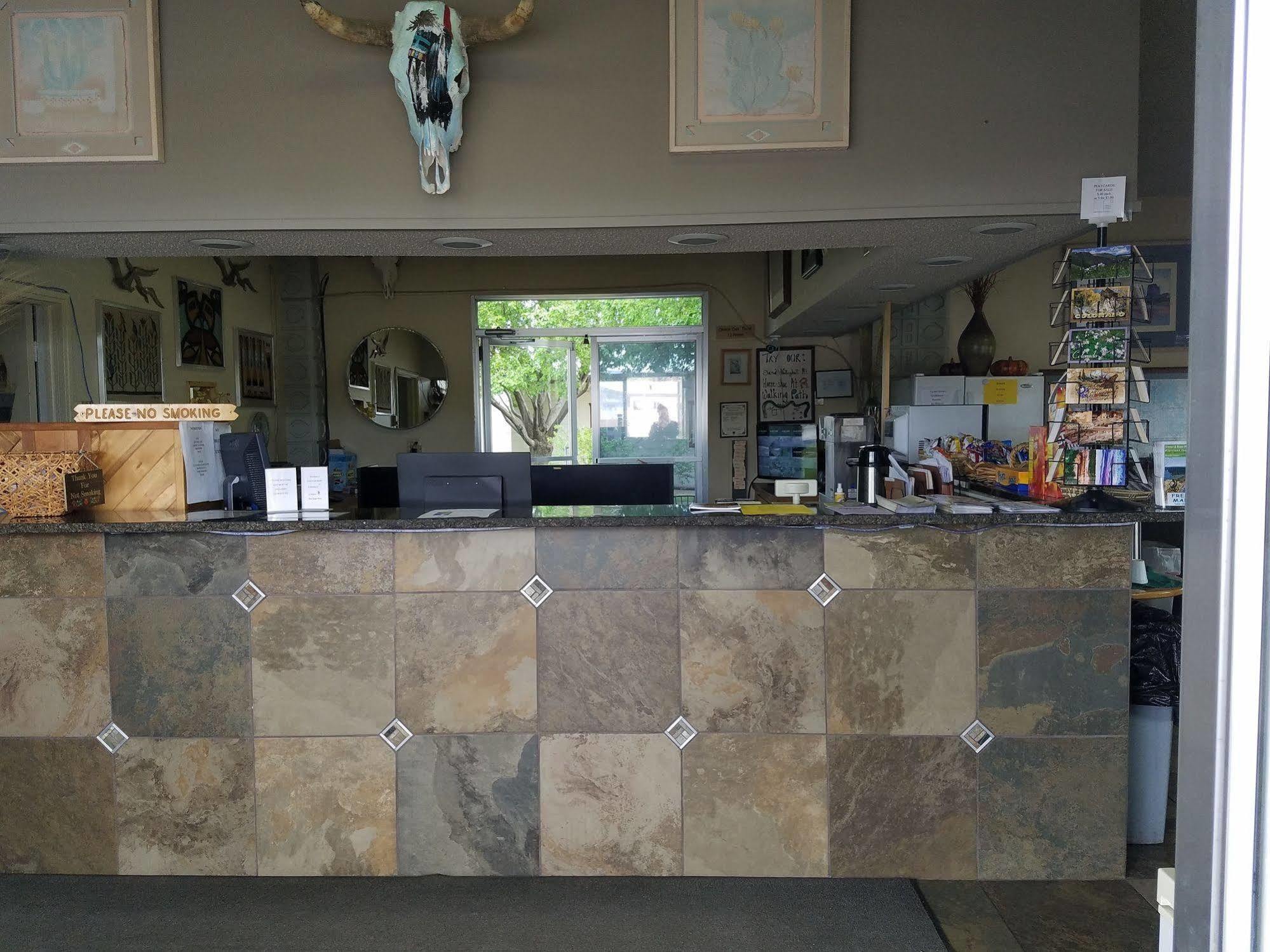 Road Runner Lodge Кортес Экстерьер фото